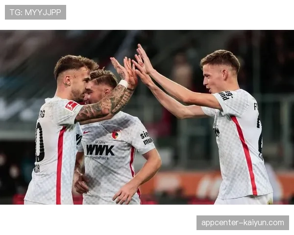 数据背后的趋势：更多球队在三月启用“控球前锋”发起进攻